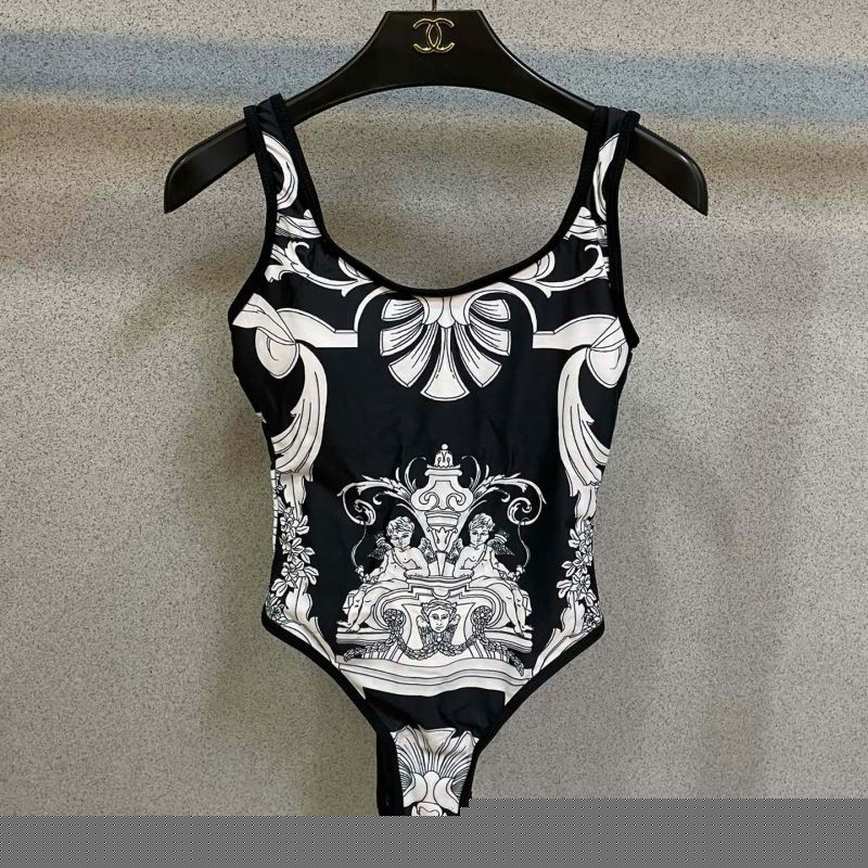 VERSACE